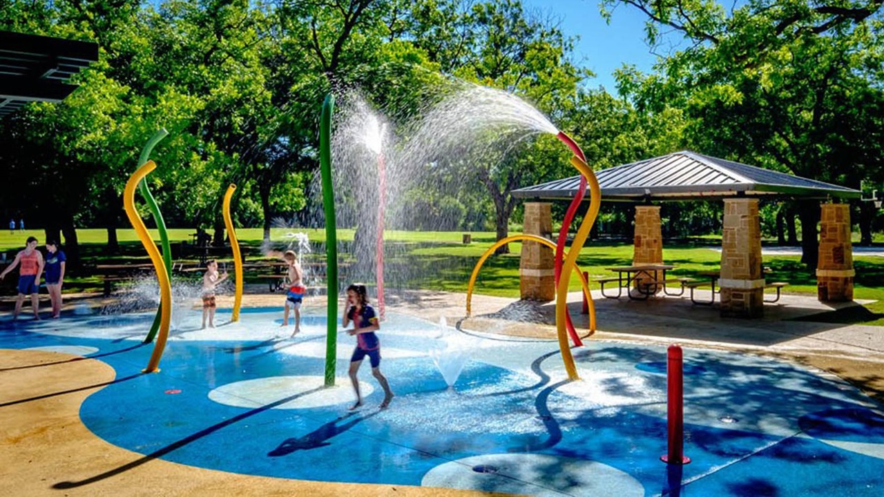 Top Features of Modern Splash Pad Equipment